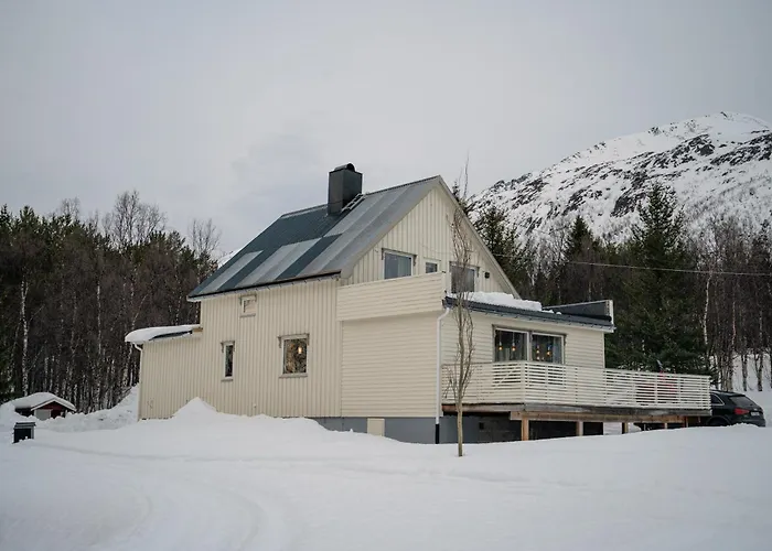 Fredfullt Hus Ved Oksfjordvannet Prázdninový dům